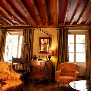 Le Marais Chic Ac Paris